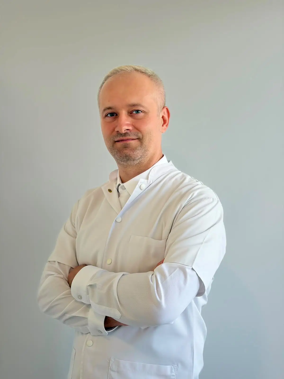 Dr. Mănica Dan-Tiberiu